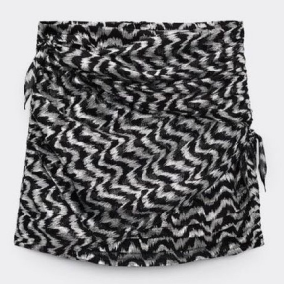 ZARA RUCHED Printed MINI SKIRT Womens Medium Hi Rise Silver Black New 7563/059 - Picture 1 of 8